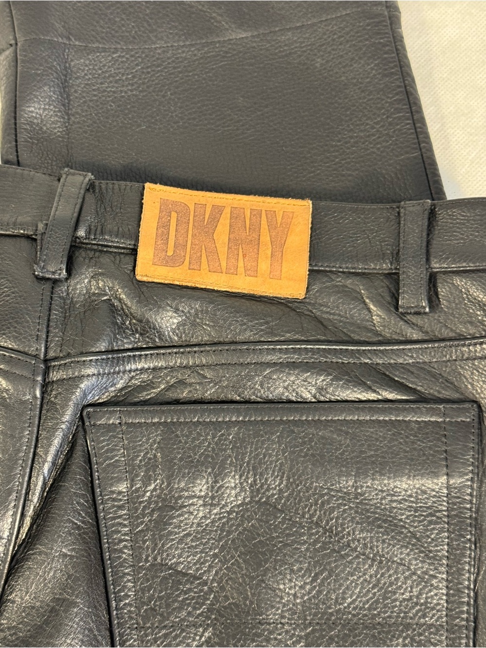 Vintage DKNY Black Leather Pants Straight Leg Minimalist Y2K Size 34